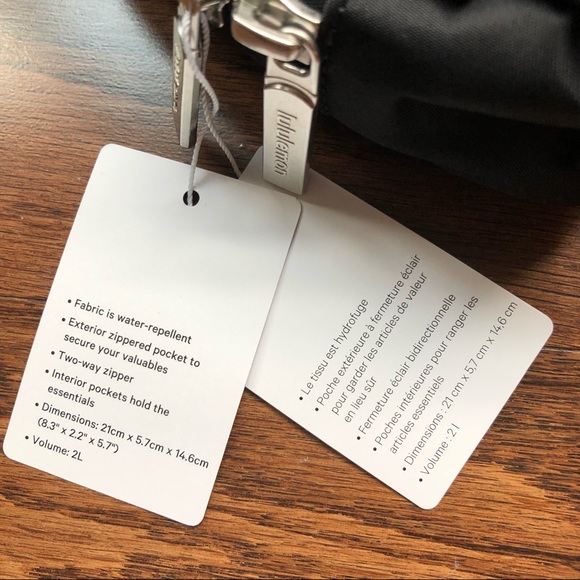 NWT LARGE 2L Lululemon Everywhere Belt Bag Black - Picture 9 of 10